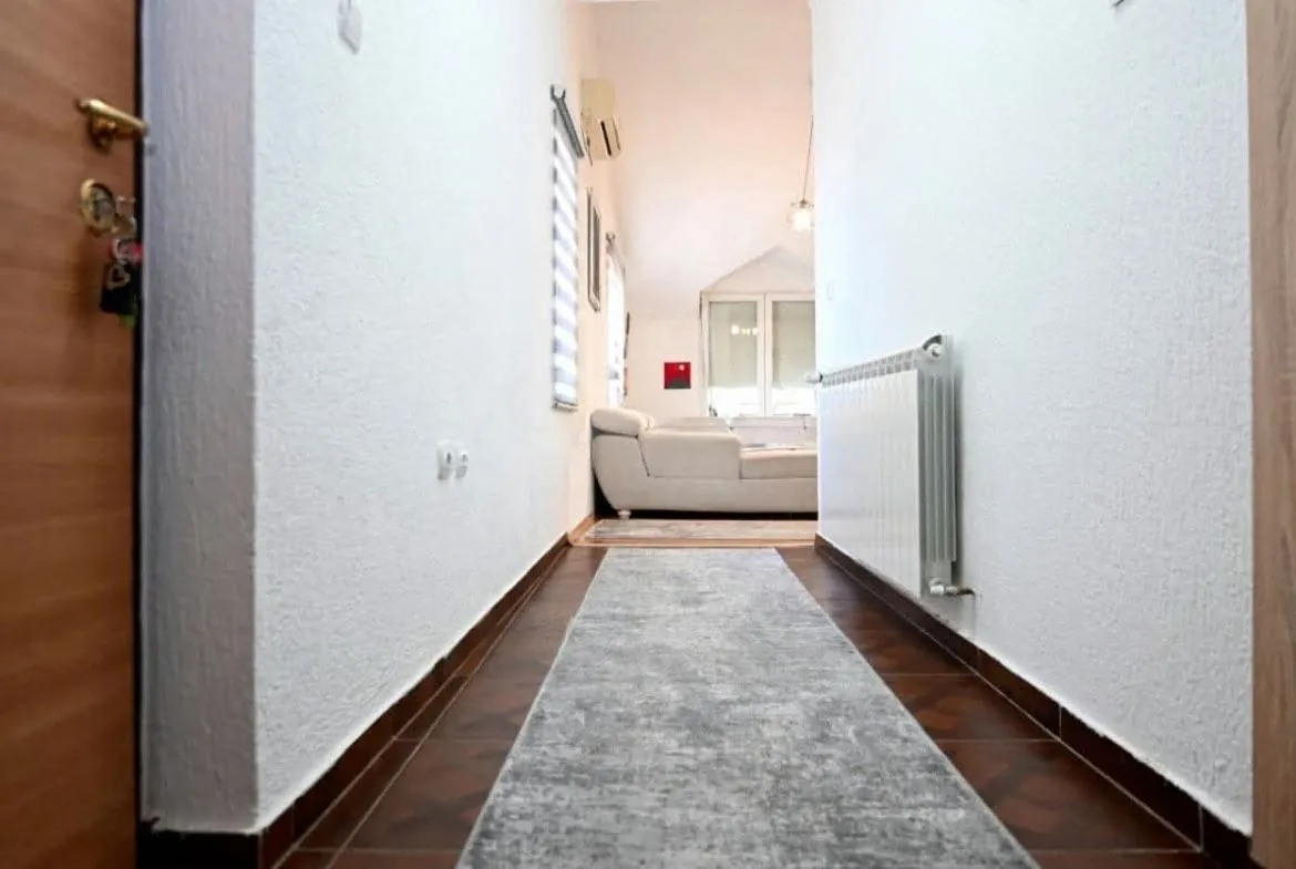 Prodaja, dvosoban stan, 103m², Donja Gorica, Podgorica