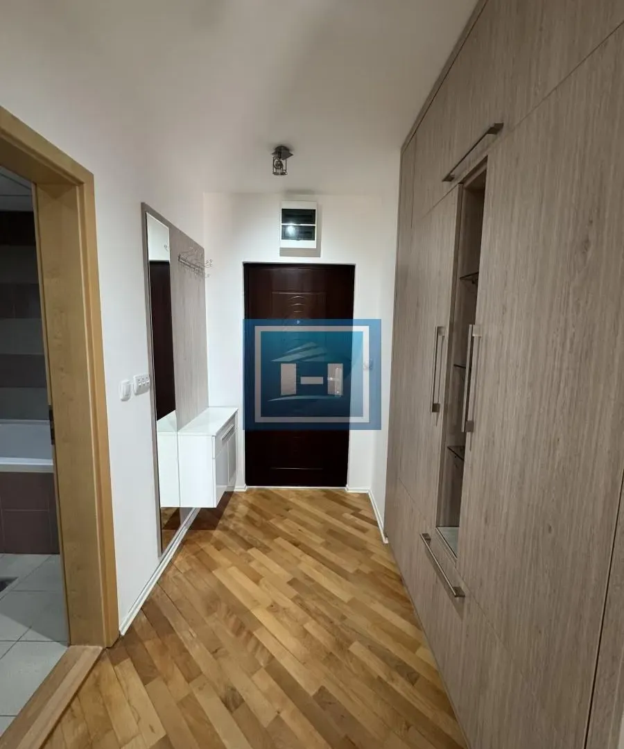 Prodaja, trosoban stan, 82m², Centar, Jagodina