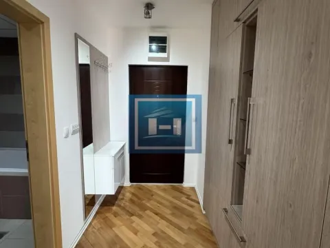 Prodaja, trosoban stan, 82m², Centar, Jagodina - image 8