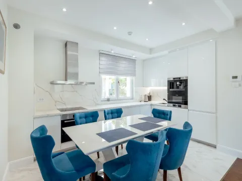 Sale, two bedroom apartment, 134m², Đenovići, Herceg Novi - image 12