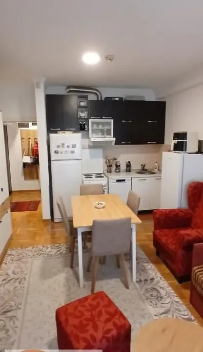 Prodaja, jednosoban stan, 33m², Lipov Lad, Zvezdara Sve Podlokacije