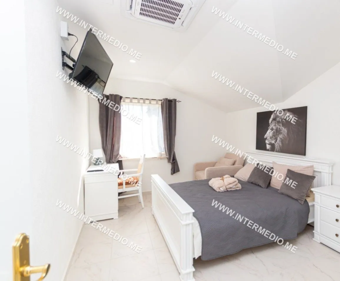 Prodaja, dvosoban stan, 98m², Igalo, Herceg Novi
