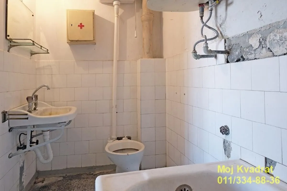 Prodaja, trosoban stan, 64m², Lion, Zvezdara Sve Podlokacije