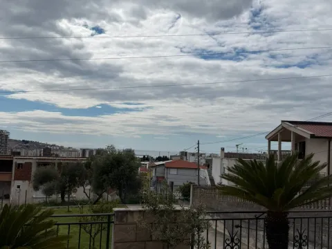 Rent, two bedroom apartment, 69m², Centar, Bar - image 7