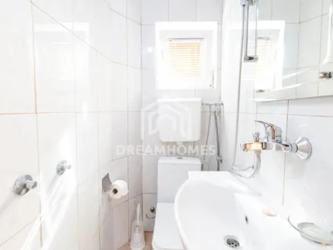 Izdavanje, kuća, 160m², Tološi, Podgorica - image 10