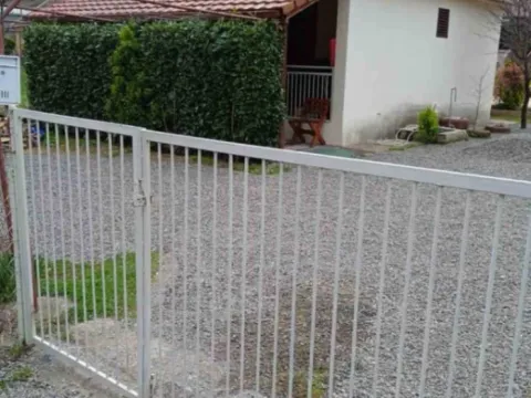  House for Sale, 40m2, Bioče, Podgorica