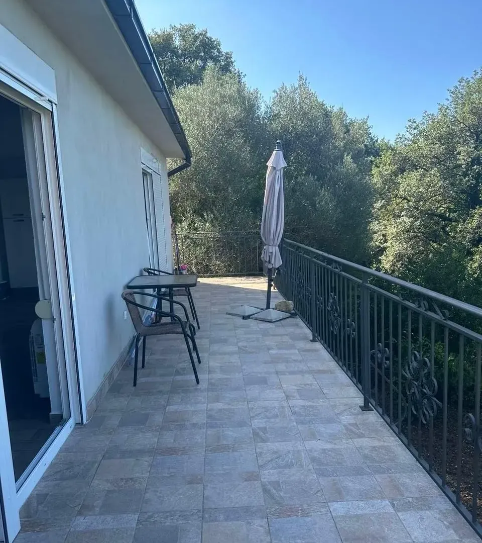 Rent, three bedroom apartment, 100m², Kavač, Kotor