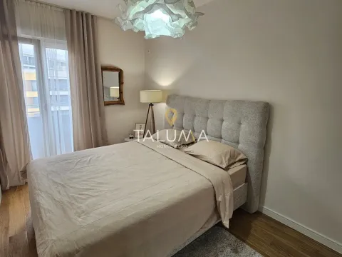 Izdavanje, jednosoban stan, 40m², City Kvart, Podgorica - image 6