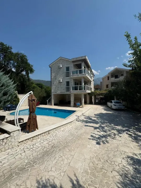 Sale, house, 233m², Tivat, Crna Gora