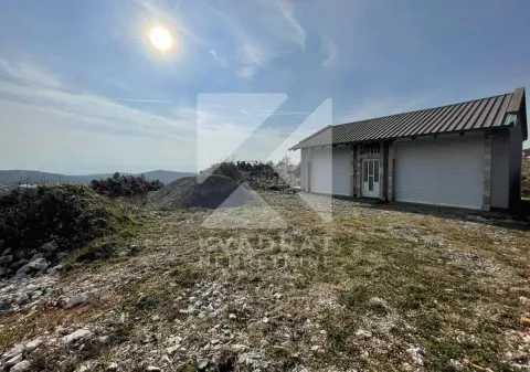 Zemljište in Doljani