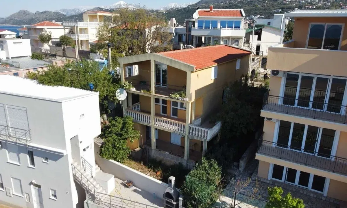 Sale, house, 200m², Stari Bar, Bar