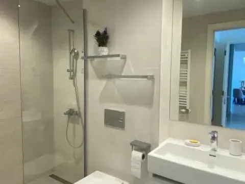 Izdavanje, trosoban stan, 90m², Savski Venac, Beograd - image 12