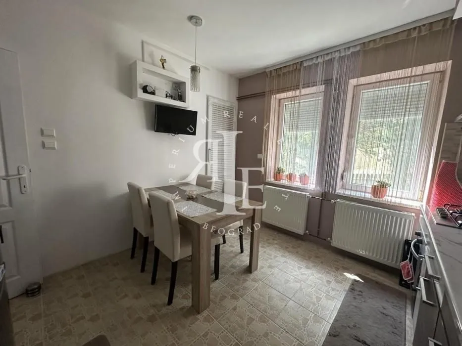 Prodaja, kuća, 188m², Beočić, Rekovac
