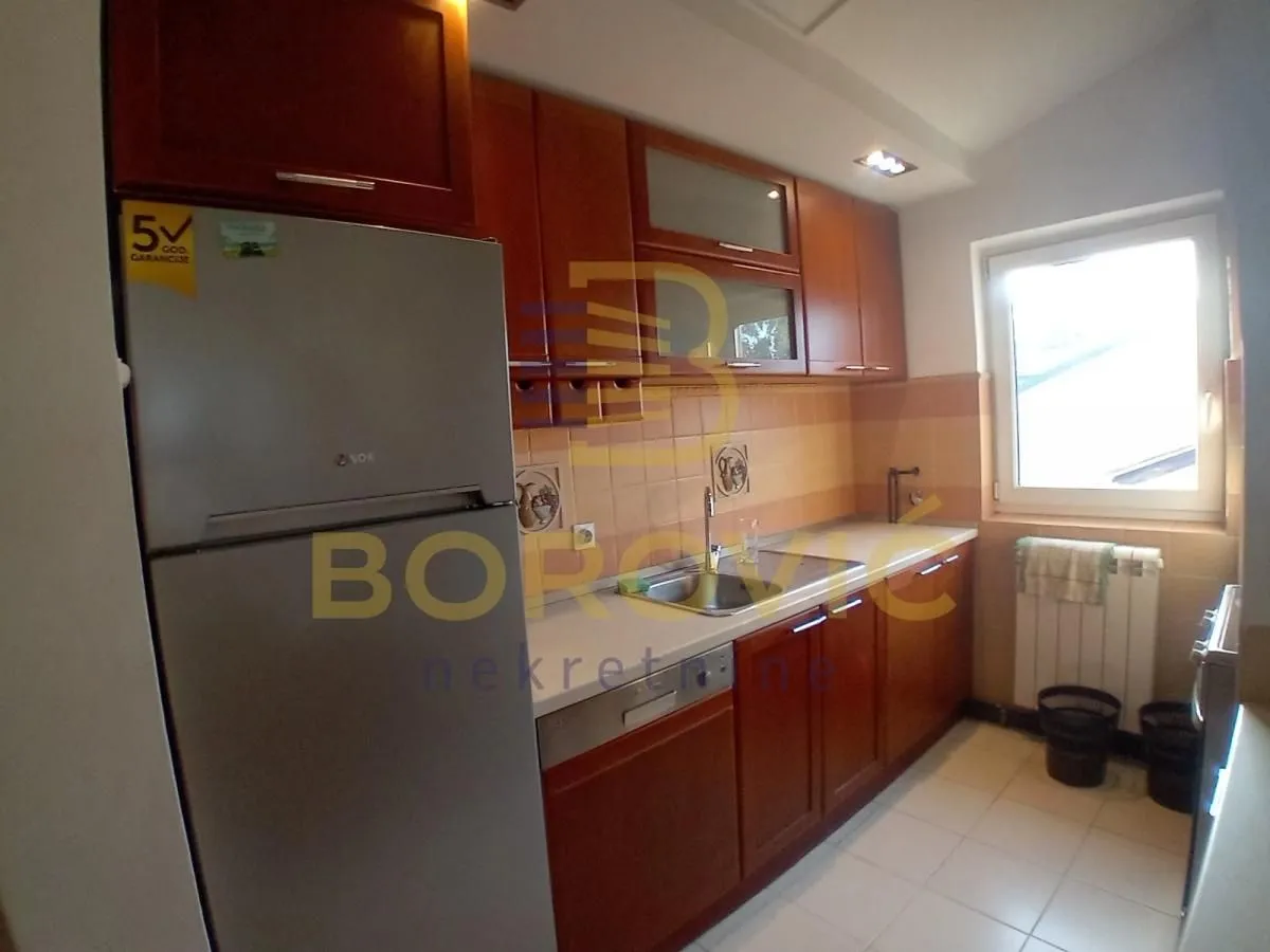 Rent, two bedroom apartment, 100m², Savski Venac, Beograd