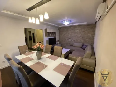Rent, four bedroom apartment, 83m², Farmaceutski Fakultet, Voždovac Sve Podlokacije - image 3