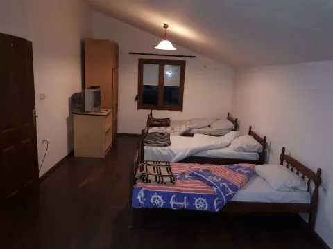 Rent, apartment, 300m², Podgorica, Crna Gora - image 4