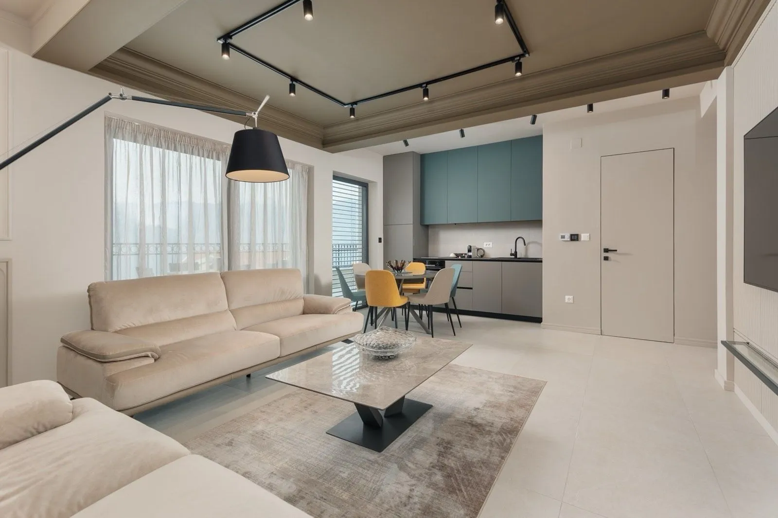Prodaja, trosoban stan, 85m², Dobrota, Kotor