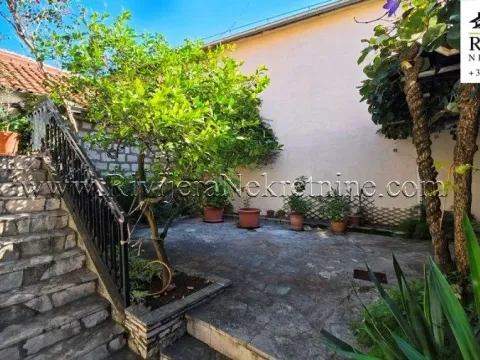 Sale, house, 171m², Centar, Herceg Novi - image 10