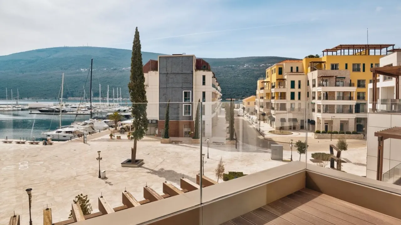 Sale, two bedroom apartment, 156m², Portonovi, Herceg Novi