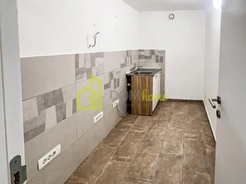 Sale, office space, 294m², Blok 5, Podgorica - image 14