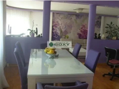 Sale, house, 650m², Altina, Beograd - image 14