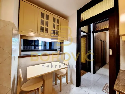 Sale, house, 200m², Višnjička Banja, Palilula Sve Podlokacije - image 10