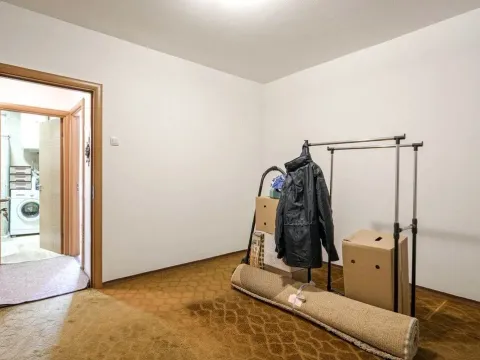 Sale, two bedroom apartment, 65m², Škaljari, Kotor - image 6