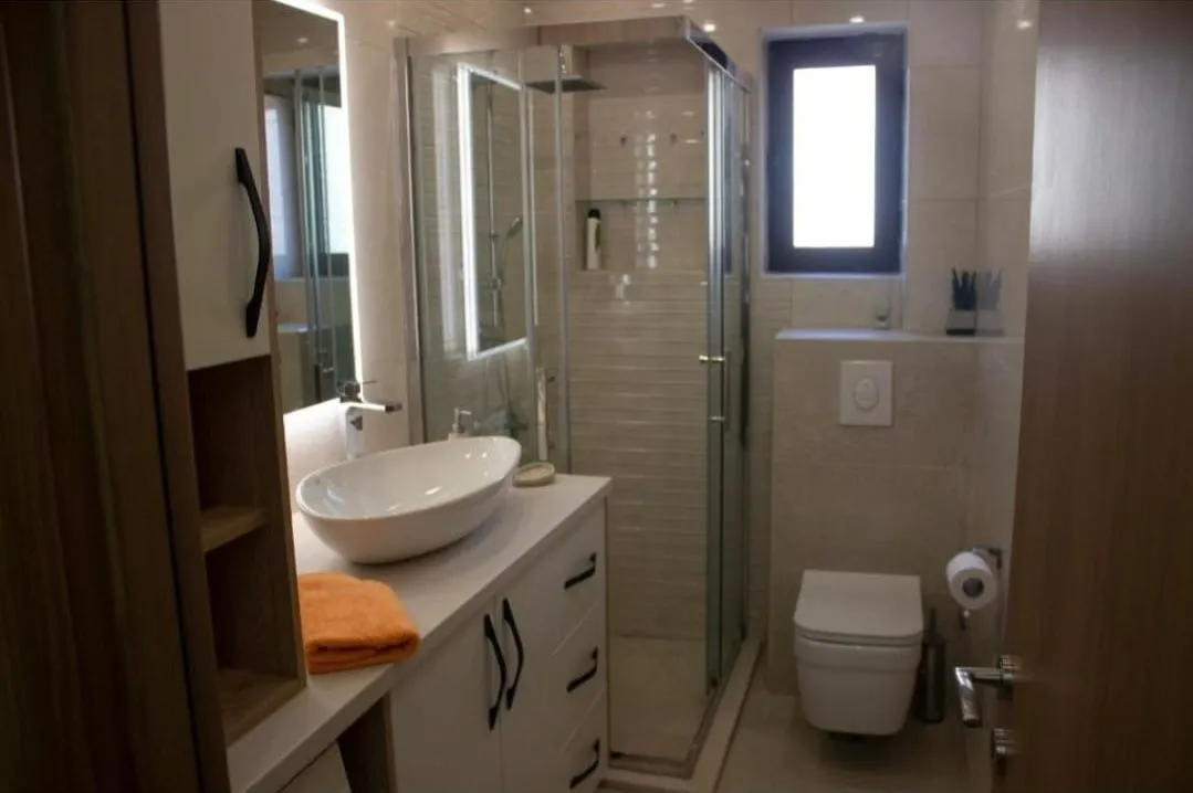 Rent, one bedroom apartment, 54m², Kava, Tivat