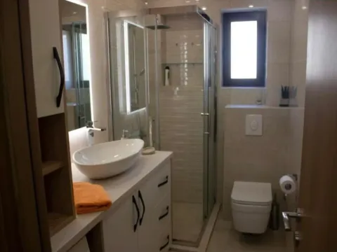 Izdavanje, jednosoban stan, 54m², Kava, Tivat - image 16