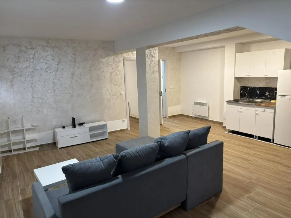 Rent, one bedroom apartment, 50m², Zvezdara Sve Podlokacije, Beograd