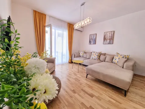 Sale, one bedroom apartment, 42m², Bečići, Budva - image 12