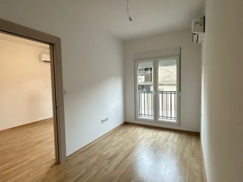 Izdavanje, stan, 32m², Stara Varoš, Podgorica - image 2
