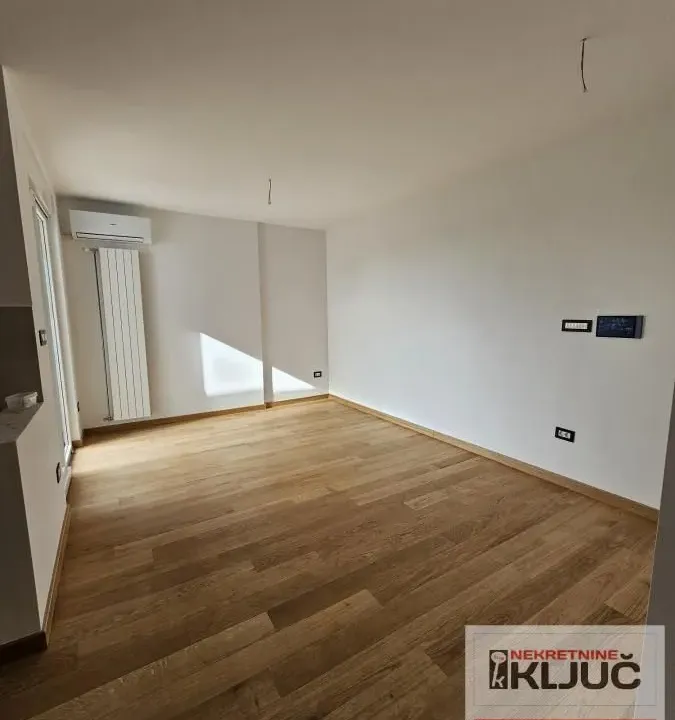 Prodaja, četvorosoban stan, 97m², Telep, Novi Sad Sve Podlokacije
