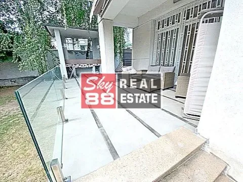 Izdavanje, kuća, 625m², Savski Venac, Beograd - image 10