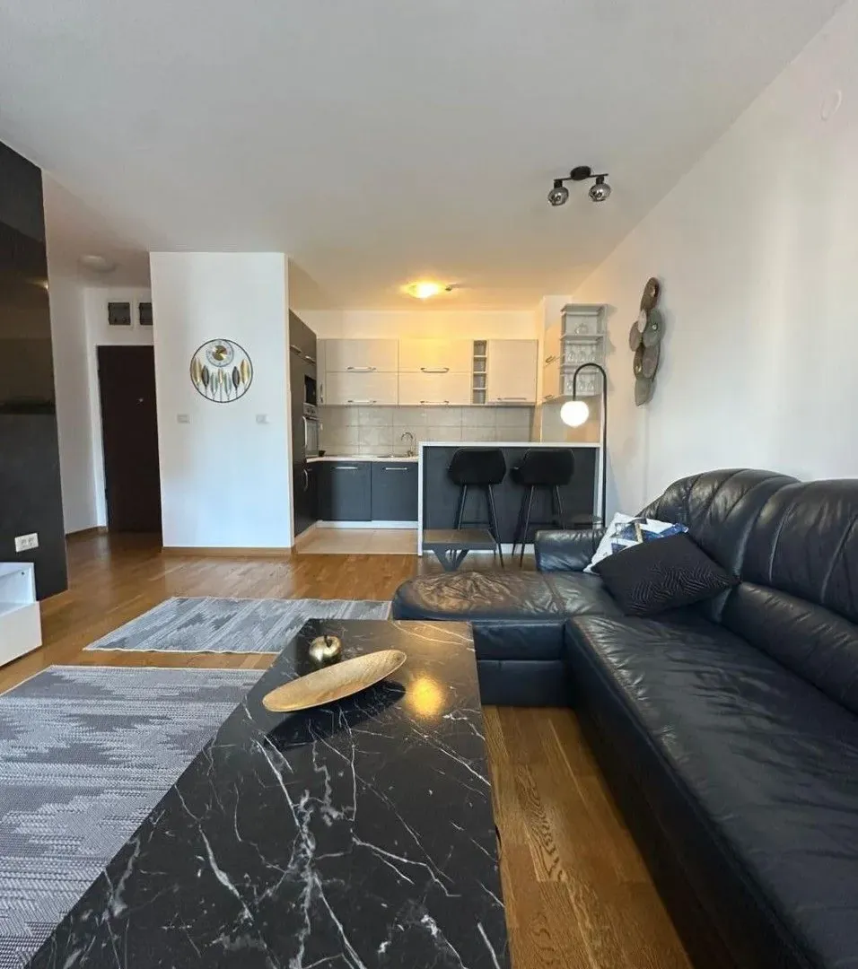 Rent, two bedroom apartment, 64m², City Kvart, Podgorica