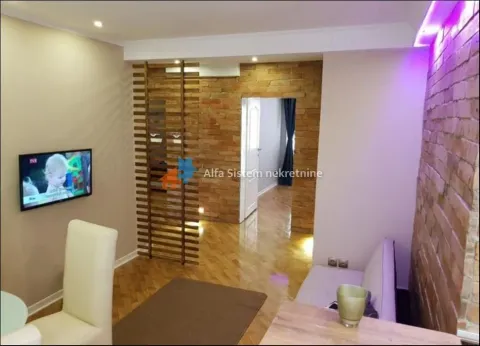 Izdavanje, trosoban stan, 69m², Stari Grad, Beograd - image 8