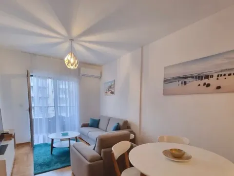 Rent, one bedroom apartment, 45m², Centar, Budva - image 3