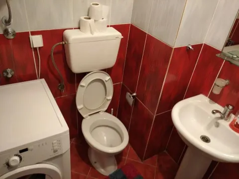 Izdavanje, jednosoban stan, 50m², City Kvart, Podgorica - image 3