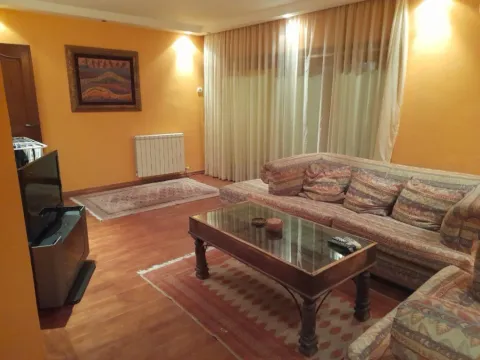 Izdavanje, trosoban stan, 90m², Momišići, Podgorica - image 3