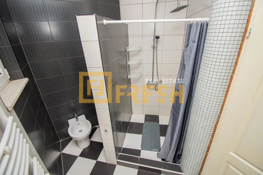 Rent, house, 330m², Zeta, Podgorica