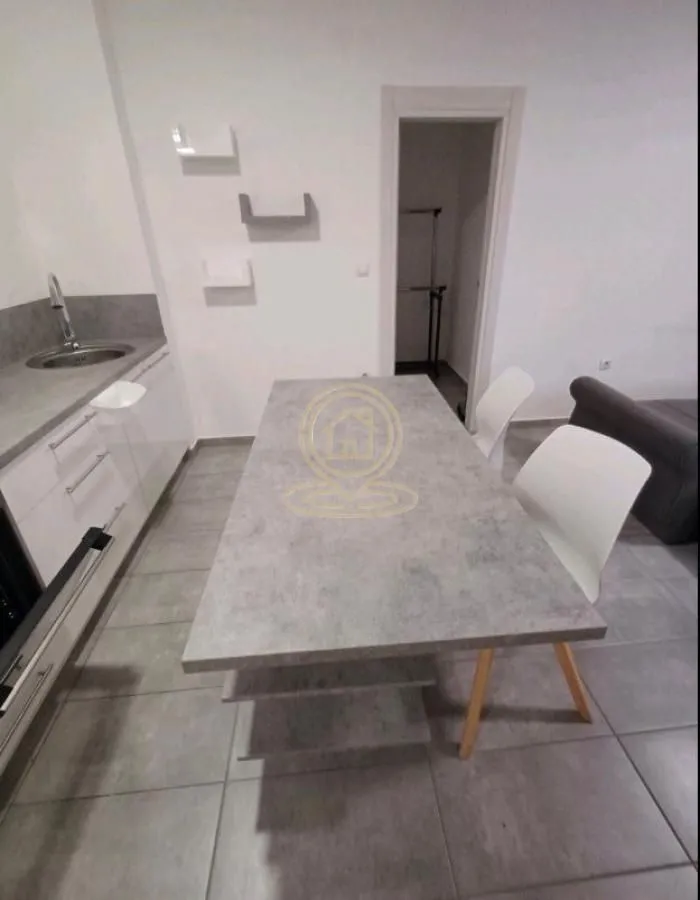 Prodaja, dvosoban stan, 43m², Salajka, Novi Sad Sve Podlokacije
