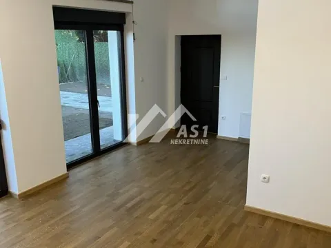 Rent, house, 235m², Sremska Kamenica, Petrovaradin - image 2