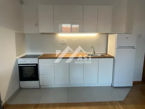 Izdavanje, dvosoban stan, 49m², Rotkvarija, Novi Sad Sve Podlokacije - image 2