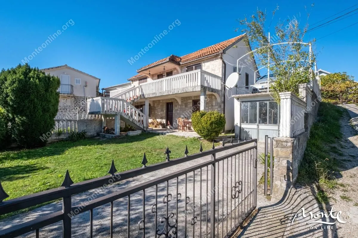 Prodaja, kuća, 153m², Tivat, Crna Gora