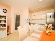 Izdavanje, jednosoban stan, 47m², City Kvart, Podgorica - image 10