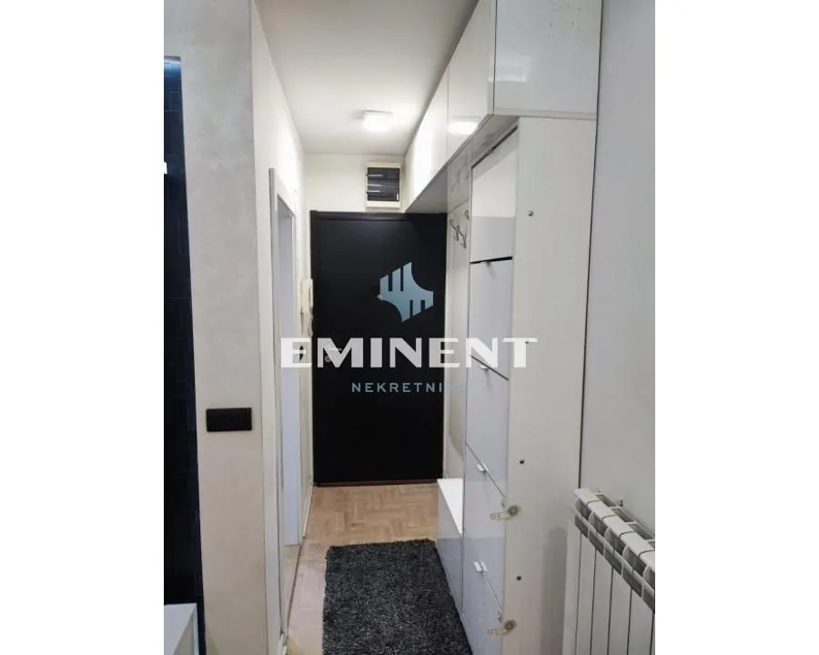 Rent, two bedroom apartment, 42m², Crveni Krst, Beograd