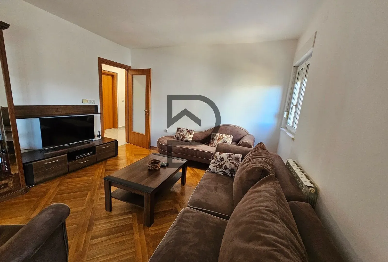 Izdavanje,  stan, 83m2, Vezirov Most, Podgorica