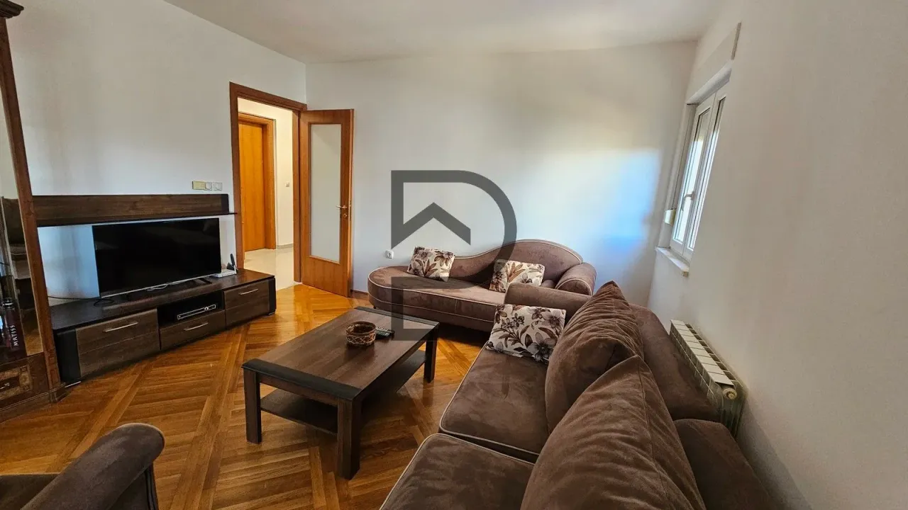 Rent, apartment, 83m², Vezirov Most, Podgorica