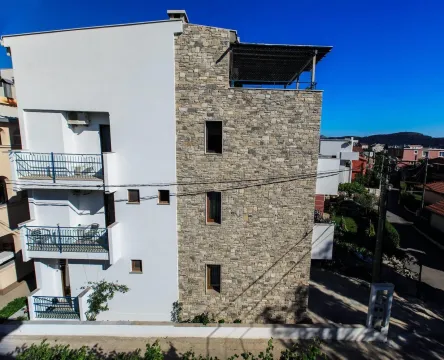 Prodaja, kuća, 435m², Šušanj, Bar - image 9