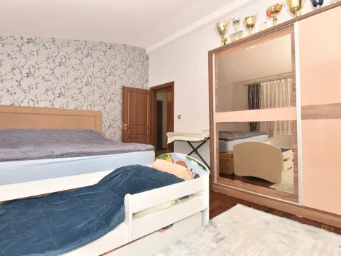 Prodaja, kuća, 175m², Velje Brdo, Podgorica - image 13